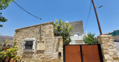 FOR RENT UNFURNISHED RENOVATED TWO BEDROOM LISTED BUNGALOW IN GERMASOGIA