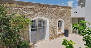 FOR RENT UNFURNISHED RENOVATED TWO BEDROOM LISTED BUNGALOW IN GERMASOGIA