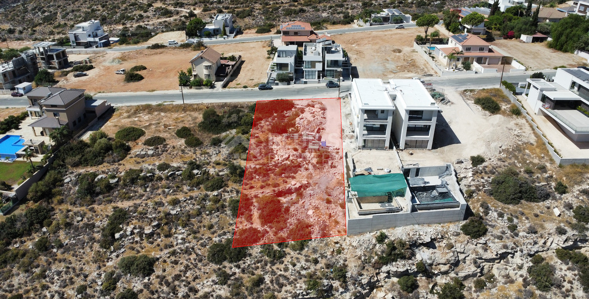 Elevated Plot for Sale in Agia Fyla: with Panoramic Sea & City Views / Pending License for 2 Houses