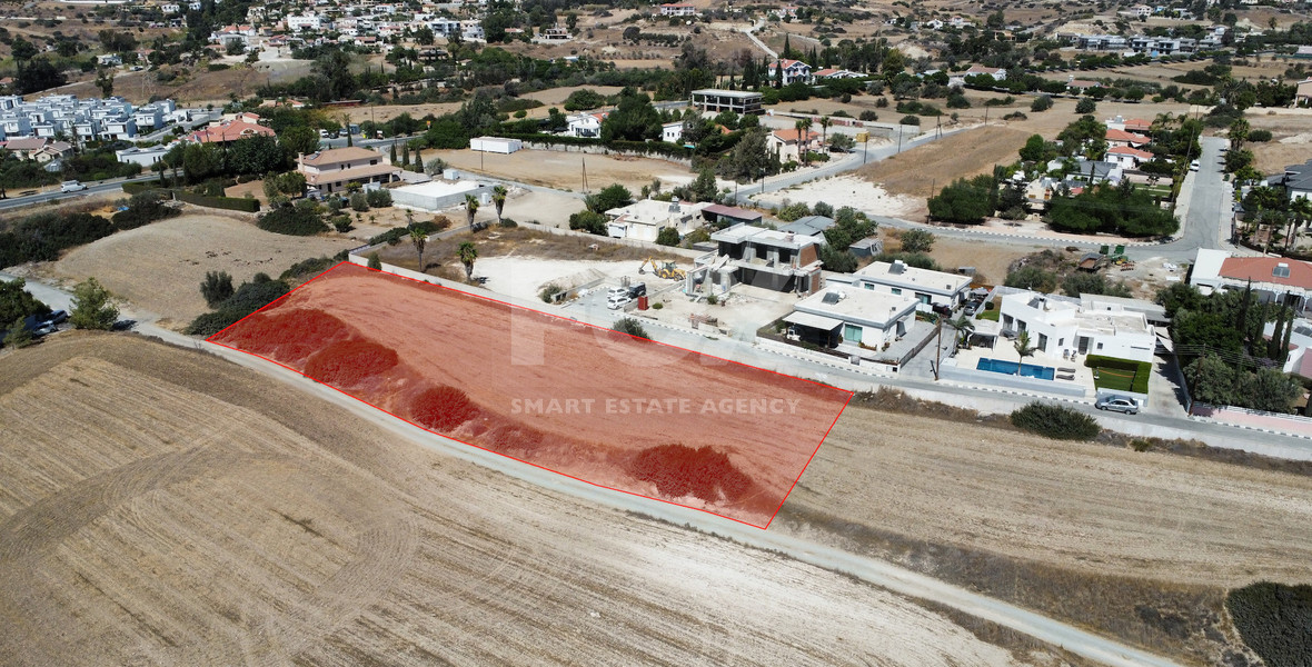 Development Land for Sale in Moni: with Planning License for 5 Houses