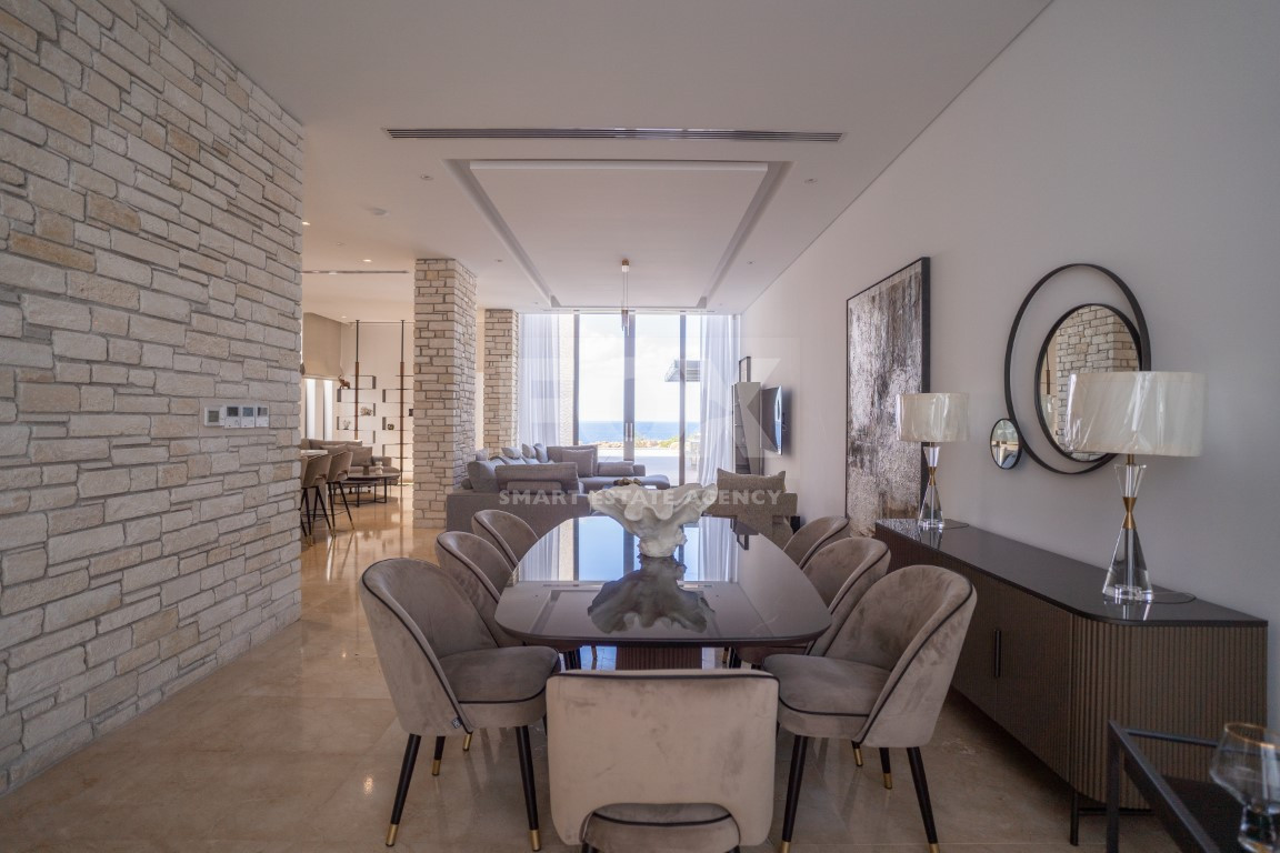 Spacious Five Bedroom Villa in Peaceful Agios Georgios ,Peyia for sale