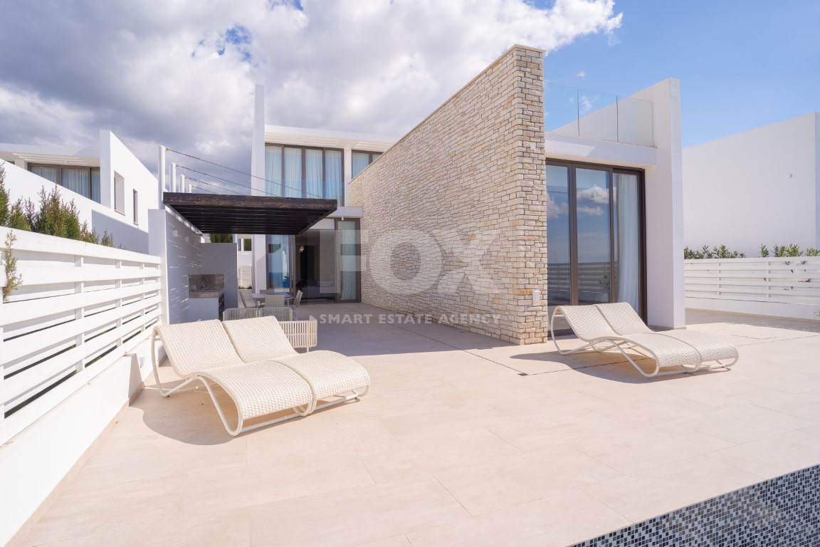 Spacious Five Bedroom Villa in Peaceful Agios Georgios ,Peyia for sale