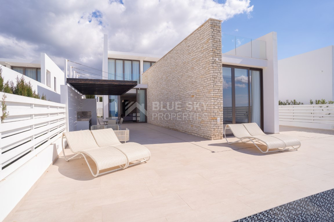 Spacious Five Bedroom Villa in Peaceful Agios Georgios ,Peyia for sale