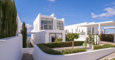 Spacious Five Bedroom Villa in Peaceful Agios Georgios ,Peyia for sale