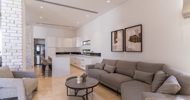 Spacious Five Bedroom Villa in Peaceful Agios Georgios ,Peyia for sale