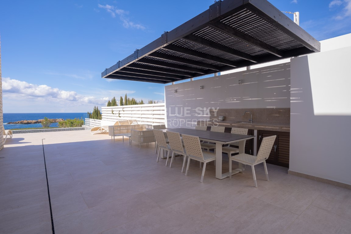 Spacious Five Bedroom Villa in Peaceful Agios Georgios ,Peyia for sale