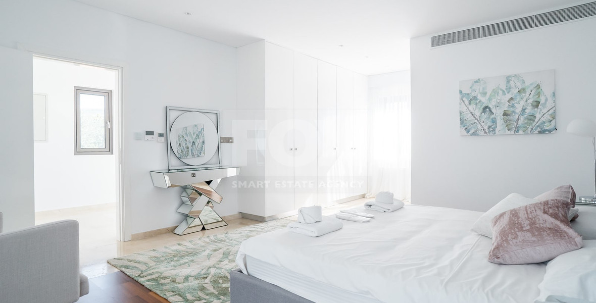 Five Bedroom Panoramic  Villa in Agios Georgios ,Peyia for sale