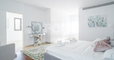 Five Bedroom Panoramic  Villa in Agios Georgios ,Peyia for sale