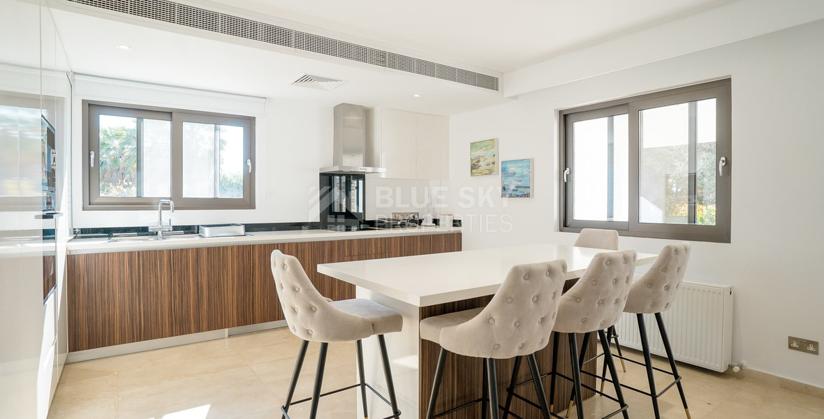 Five Bedroom Panoramic  Villa in Agios Georgios ,Peyia for sale