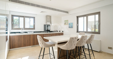 Five Bedroom Panoramic  Villa in Agios Georgios ,Peyia for sale