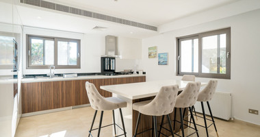 Five Bedroom Panoramic  Villa in Agios Georgios ,Peyia for sale