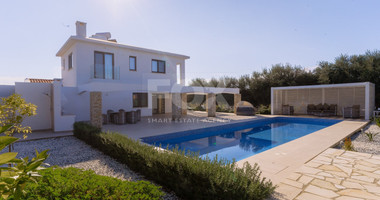 Five Bedroom Panoramic  Villa in Agios Georgios ,Peyia for sale