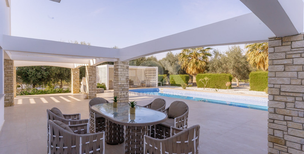 Five Bedroom Panoramic  Villa in Agios Georgios ,Peyia for sale