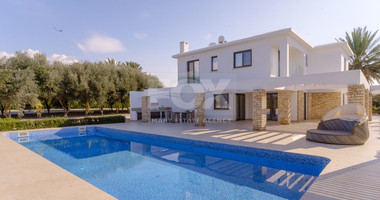 Five Bedroom Panoramic  Villa in Agios Georgios ,Peyia for sale