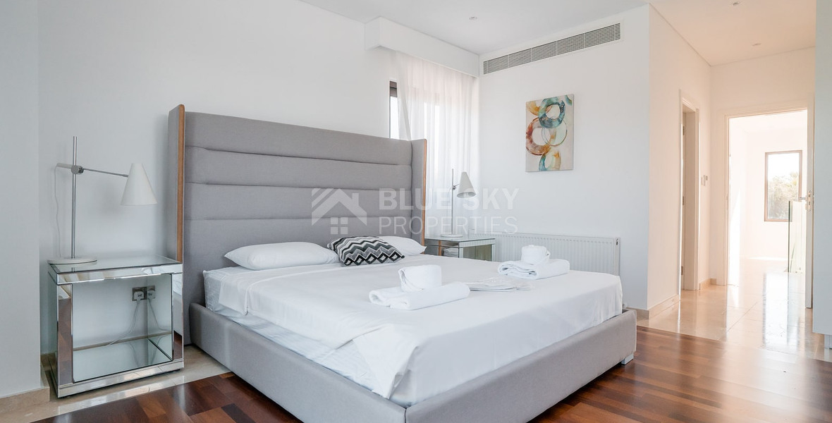 Five Bedroom Panoramic  Villa in Agios Georgios ,Peyia for sale