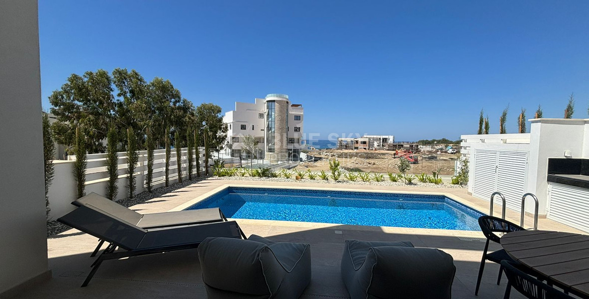Seaside three bedroom luxury villas in Tombs of the KIngs Area, Paphos