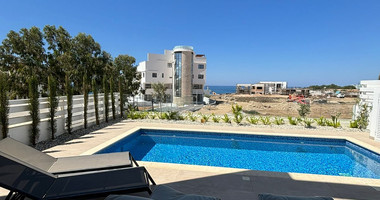 Seaside three bedroom luxury villas in Tombs of the KIngs Area, Paphos