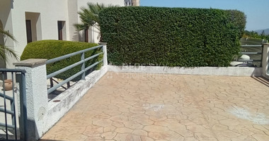 For sale : Three bedroom house in Stroumbi , Paphos