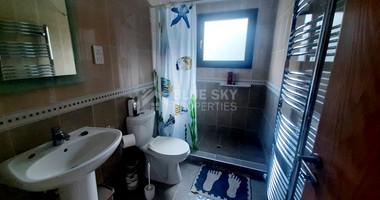 For sale : Three bedroom house in Stroumbi , Paphos