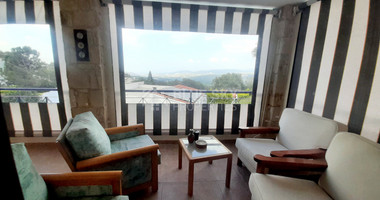 For sale : Three bedroom house in Stroumbi , Paphos