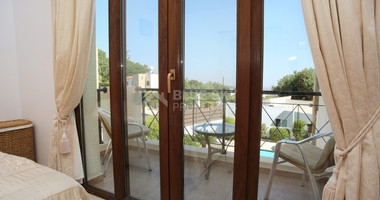 For sale : Three bedroom house in Stroumbi , Paphos