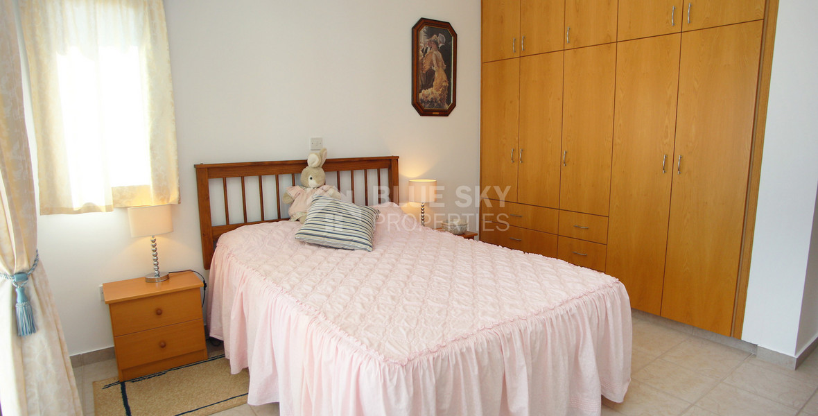 For sale : Three bedroom house in Stroumbi , Paphos