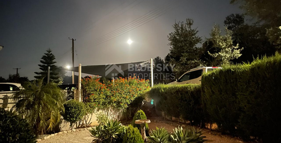 For sale : Three bedroom house in Stroumbi , Paphos