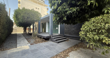 Detached Office 200sqm in Central Limassol