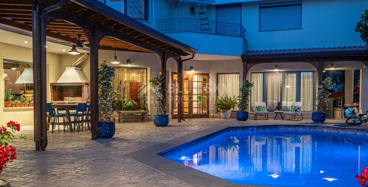Amazing four bedroom Detached Villa with private swimming pool for sale in Agia Filaxi, Limassol