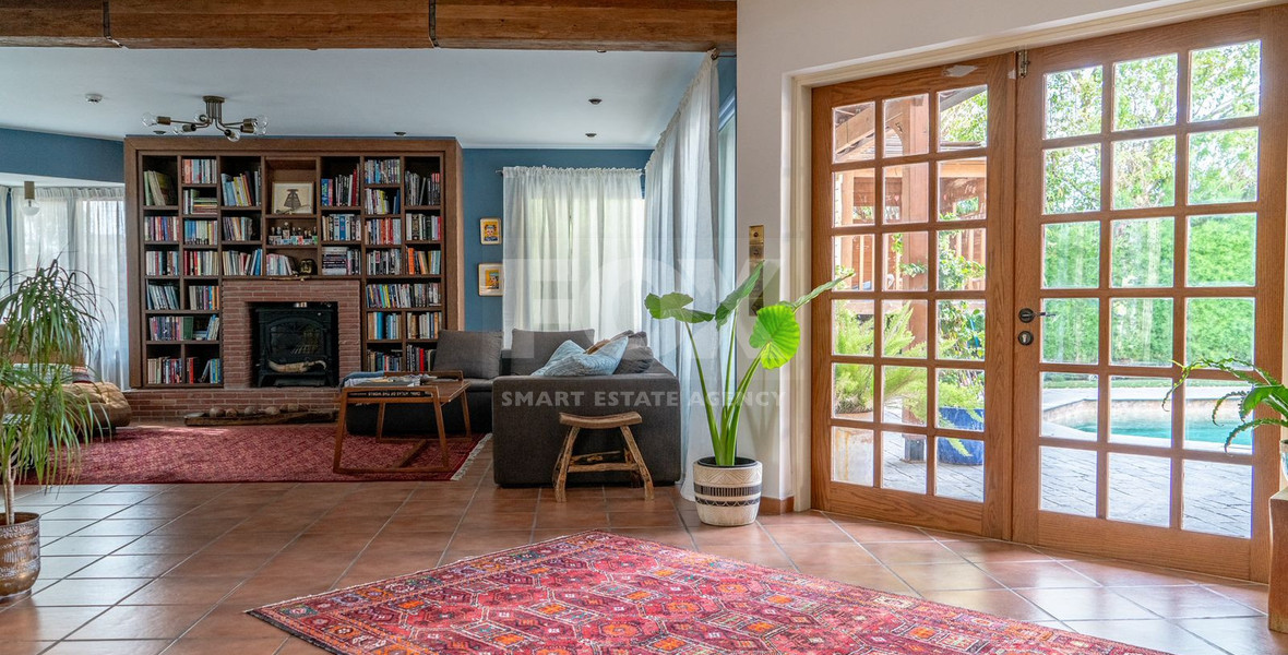 Amazing four bedroom Detached Villa with private swimming pool for sale in Agia Filaxi, Limassol