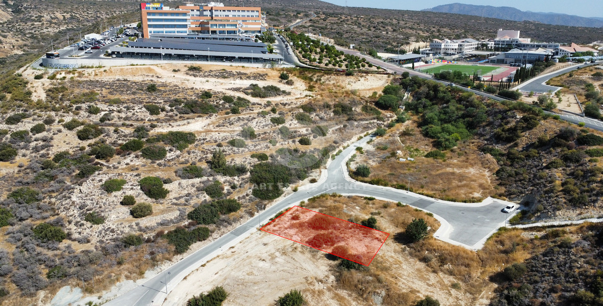 Building Plot for Sale in Agios Athanasios: in a Cul-de-Sac, Near a Park