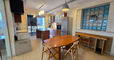 Top Floor Office for Rent – Full 4th Floor with Panoramic Views near Pafou Avenue, City Centre