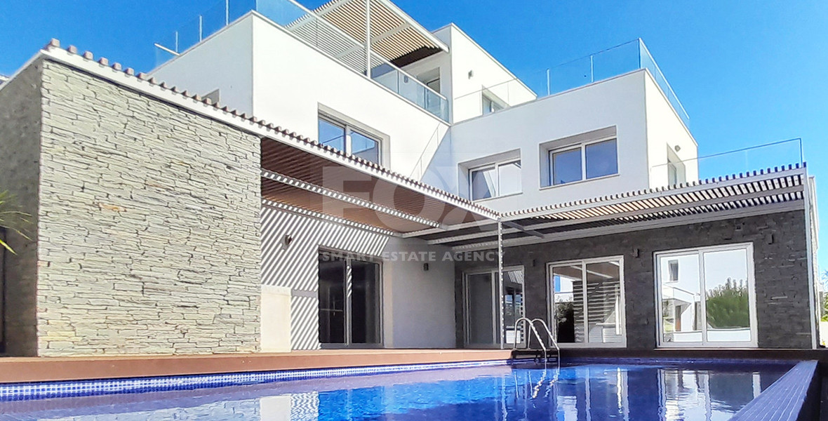 Four bedroom seaside villa in Paphos for sale