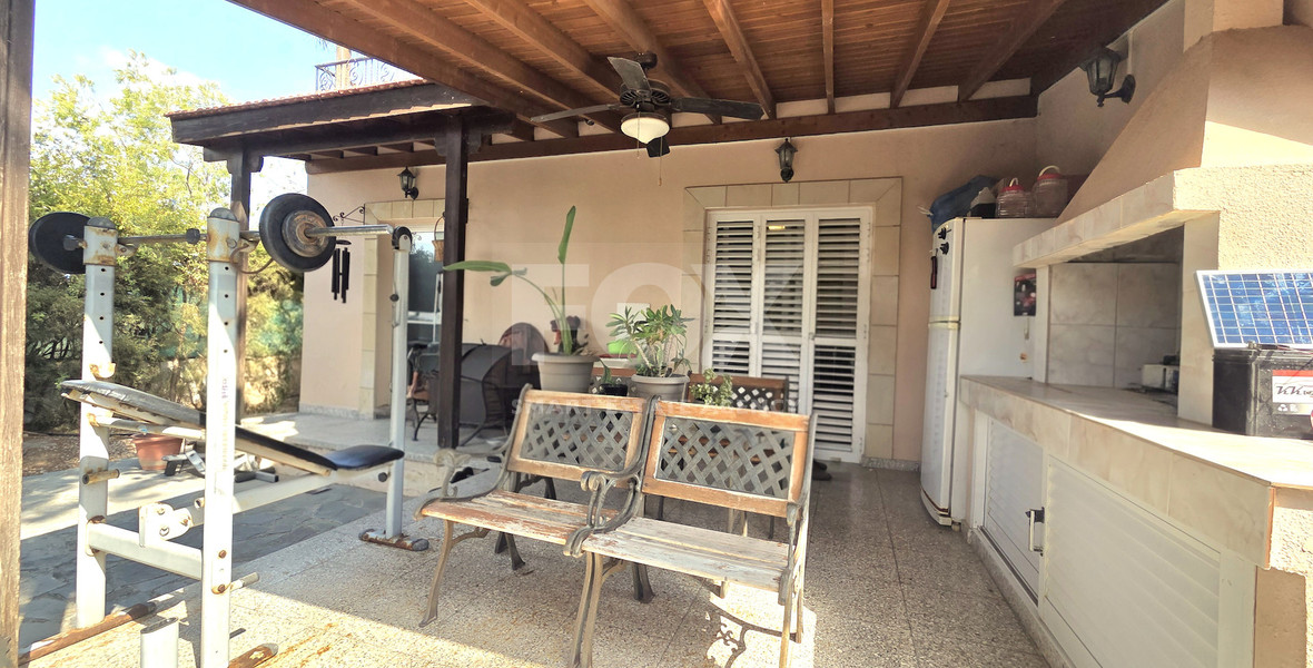 Five plus one bedroom detached house with big garden available for rent in Agios Athanasios Limassol