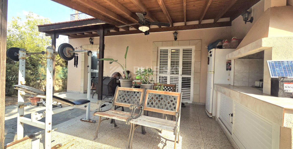 Five plus one bedroom detached house with big garden available for rent in Agios Athanasios Limassol
