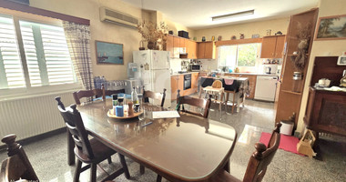 Five plus one bedroom detached house with big garden available for rent in Agios Athanasios Limassol