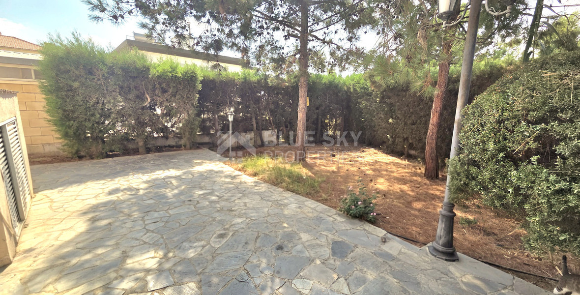 Five plus one bedroom detached house with big garden available for rent in Agios Athanasios Limassol