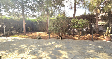 Five plus one bedroom detached house with big garden available for rent in Agios Athanasios Limassol