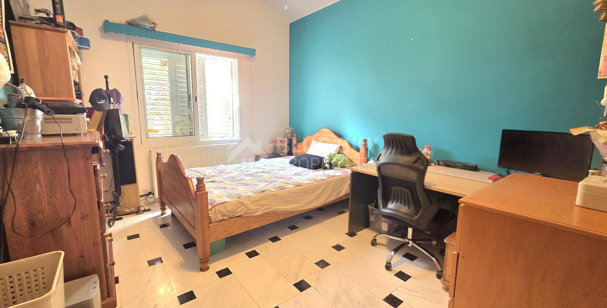 Five plus one bedroom detached house with big garden available for rent in Agios Athanasios Limassol