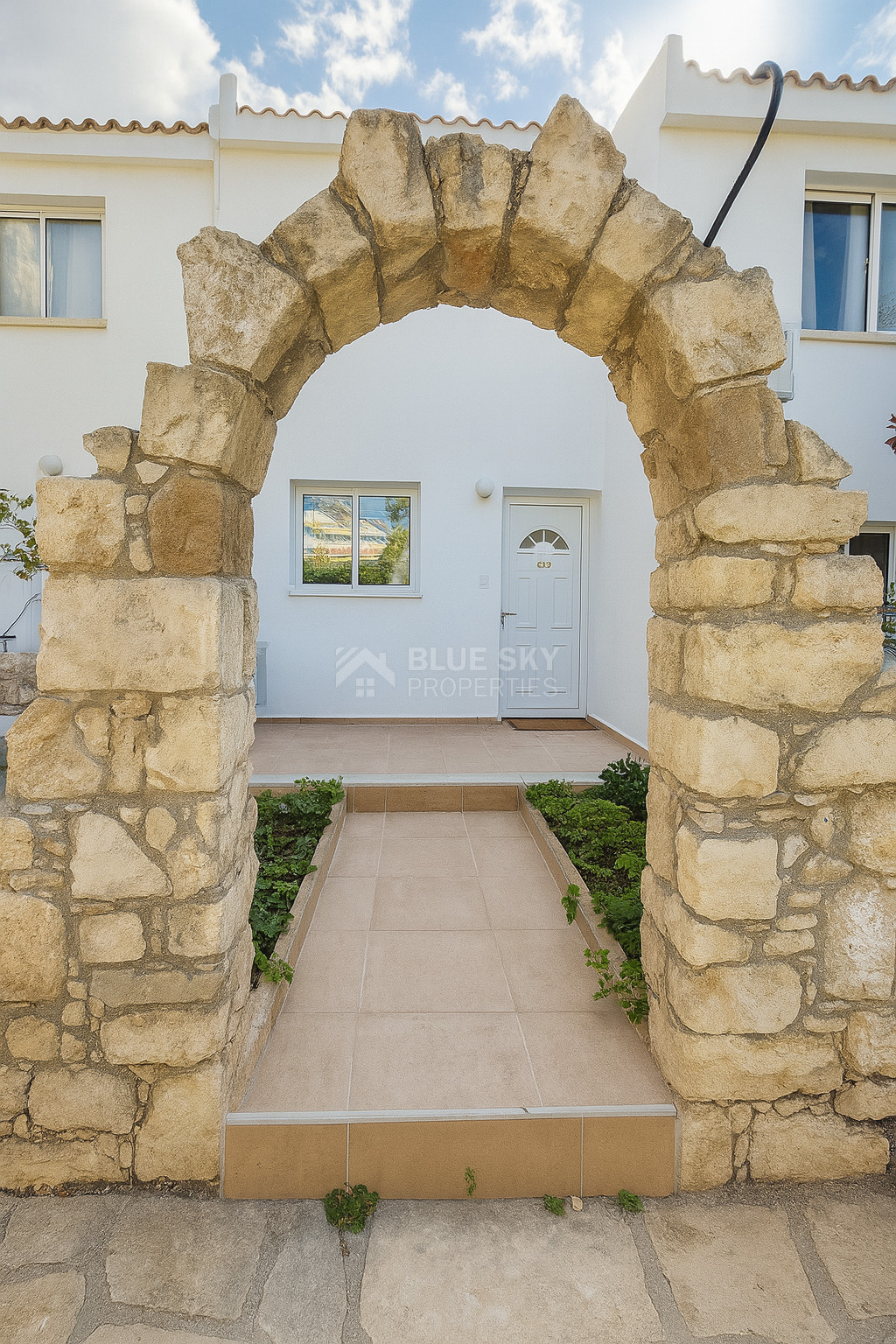 Two  bedroom maisonette in Tombs of the Kings area , Paphos