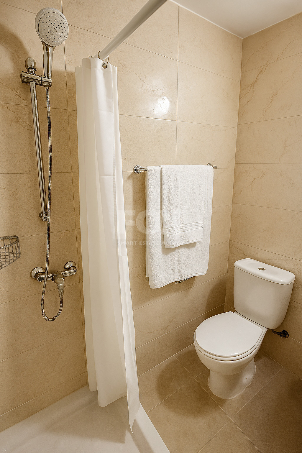 Two  bedroom maisonette in Tombs of the Kings area , Paphos