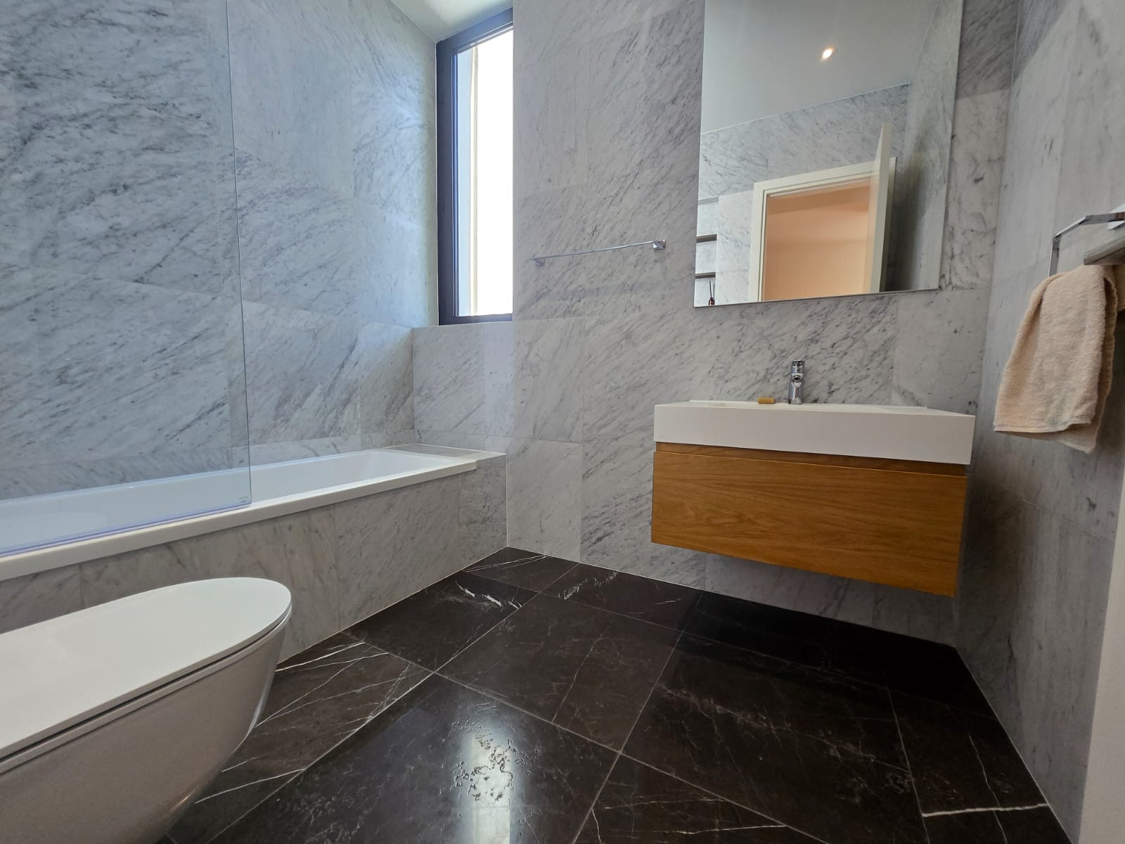 Doppelhaus 3 Schlafzimmer 337 m² Germasogeia, Zypern