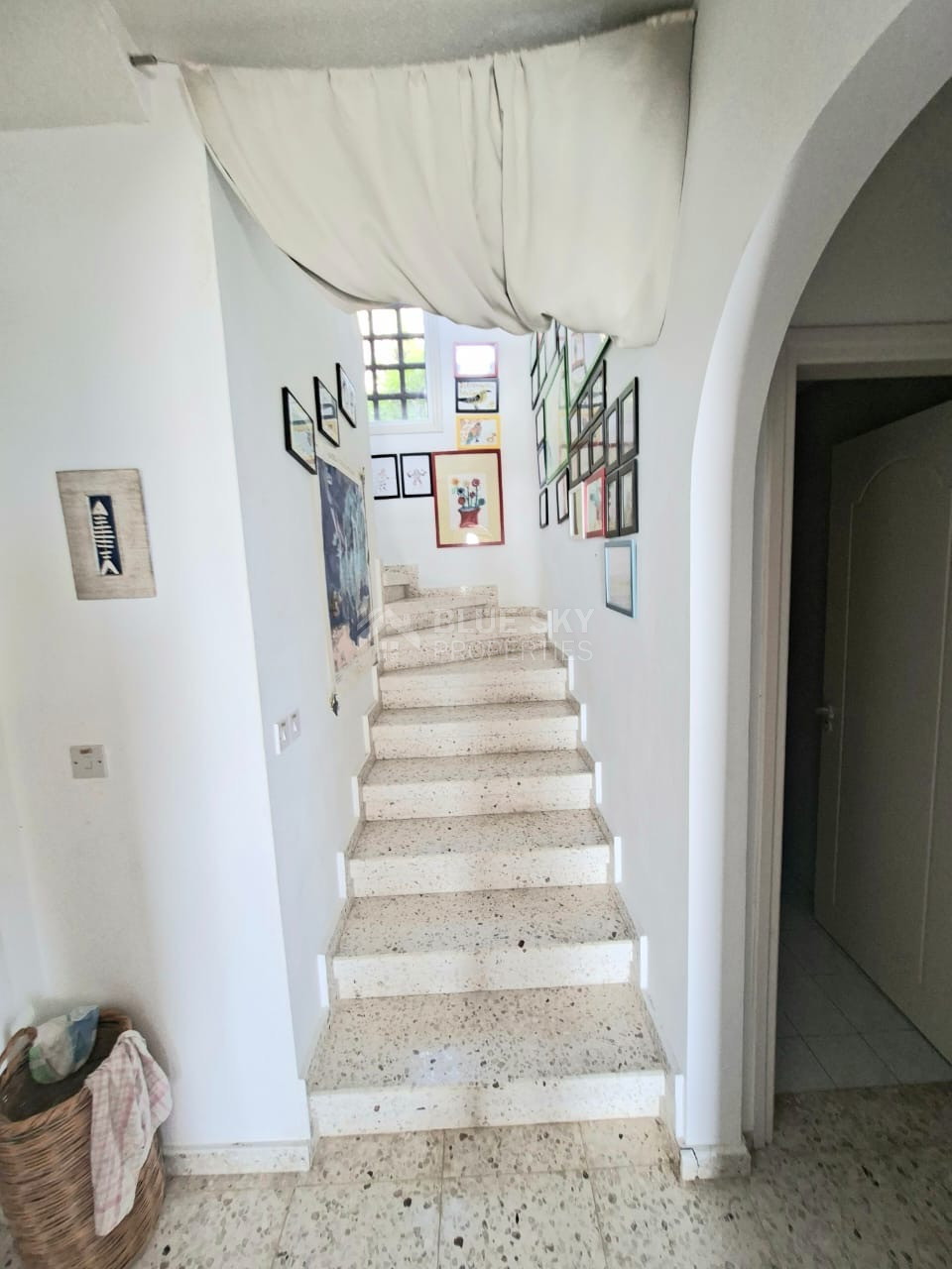 Three-Bedroom Villa for Sale in Kamares Village – Panoramic Views & Private Pool