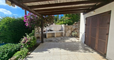 Three-Bedroom Villa for Sale in Kamares Village – Panoramic Views & Private Pool