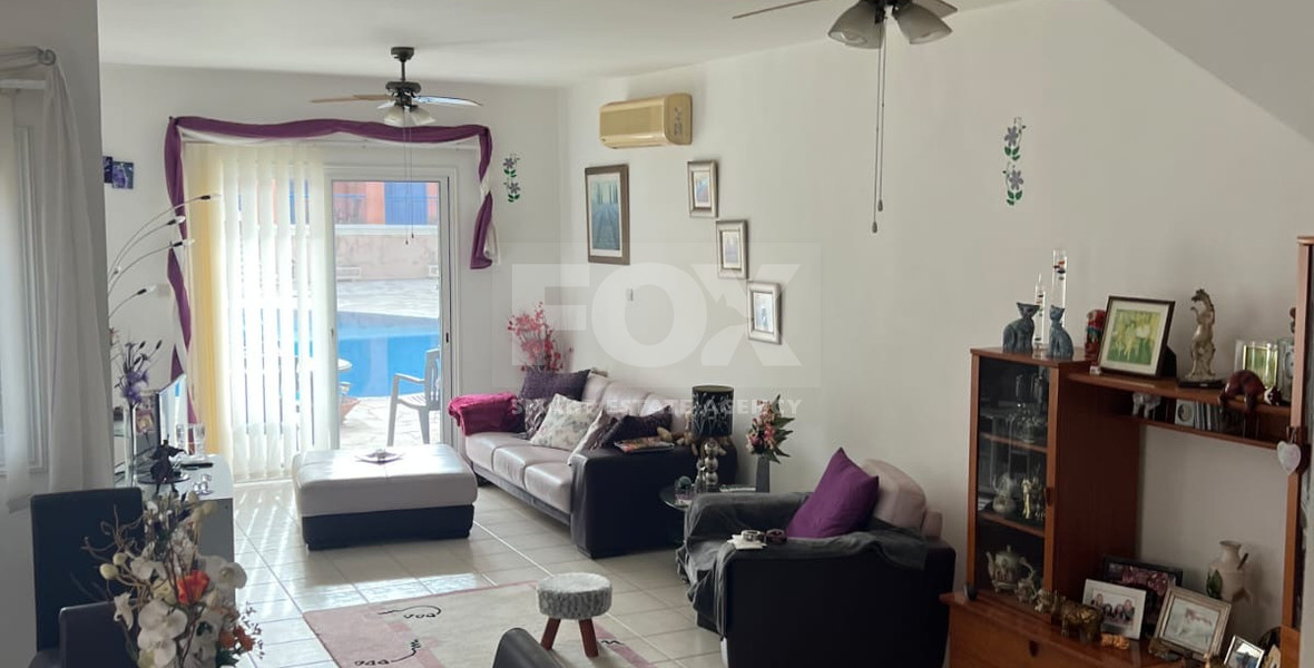 Three bedroom Townhouse for sale in Chloraka