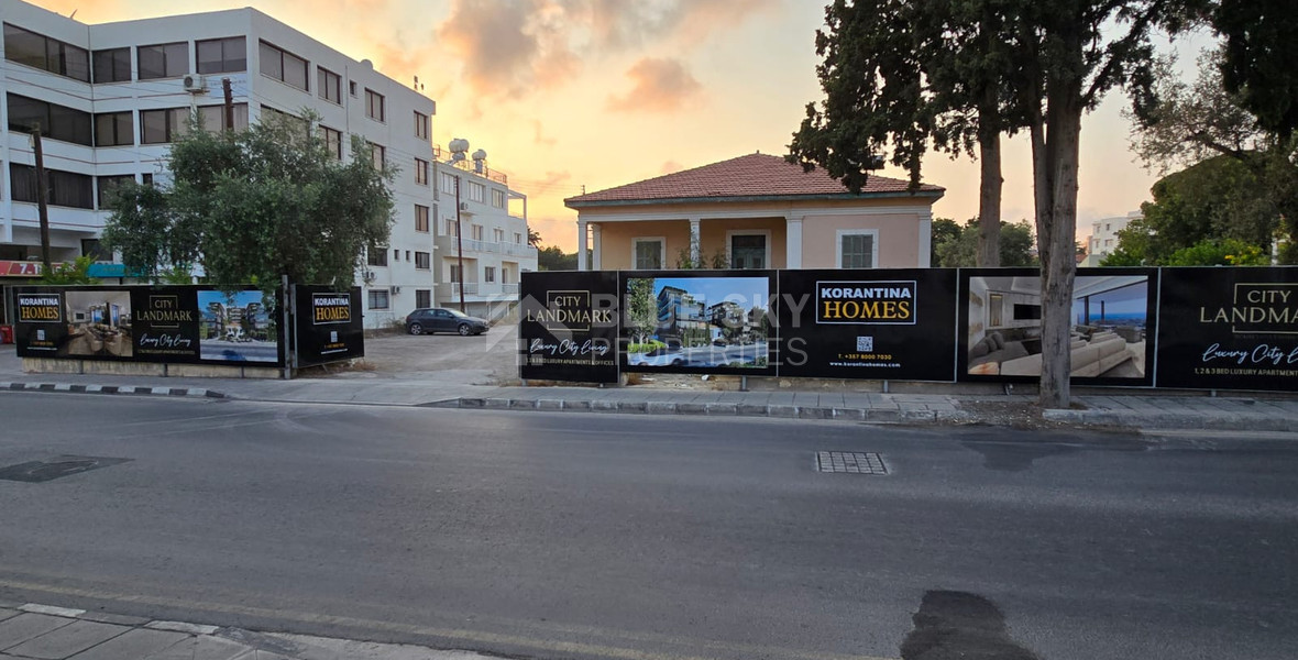 Three bedroom apartment in Paphos Center