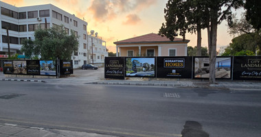 Three bedroom apartment in Paphos Center