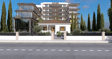 Three bedroom apartment in Paphos Center