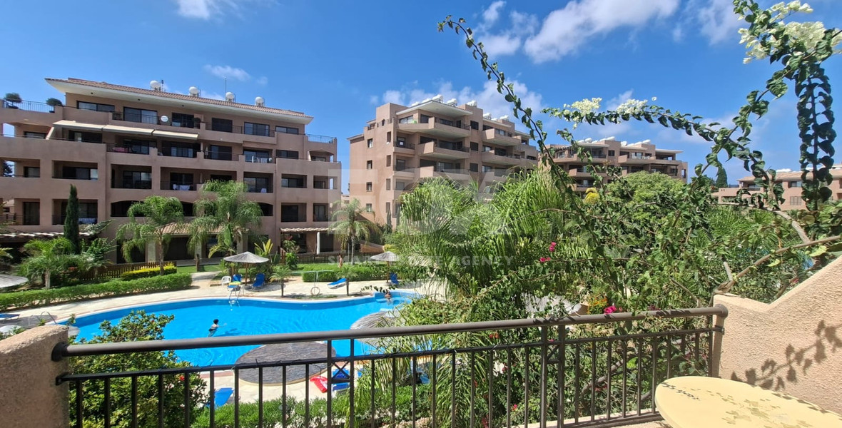 For sale Two bedroom Townhouse in Universal area