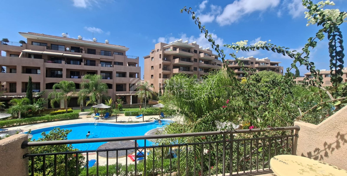 For sale Two bedroom Townhouse in Universal area